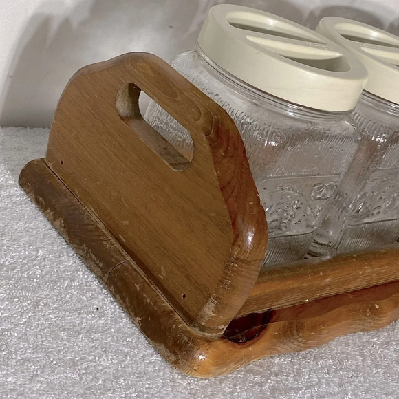 Vintage Primizie Glass Canister Set With Plastic Borgonovo Lids And Wood Tray - Picture 6 of 16